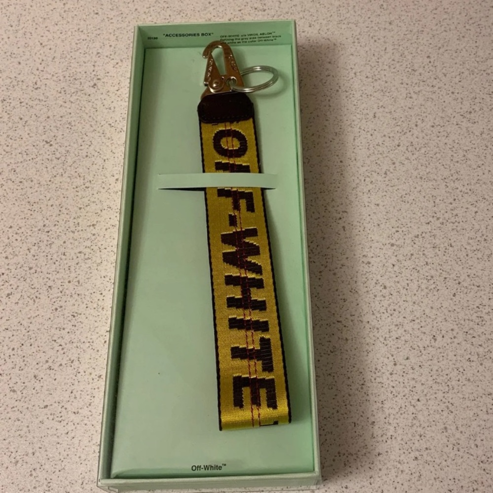 NWT Off-White Keychain